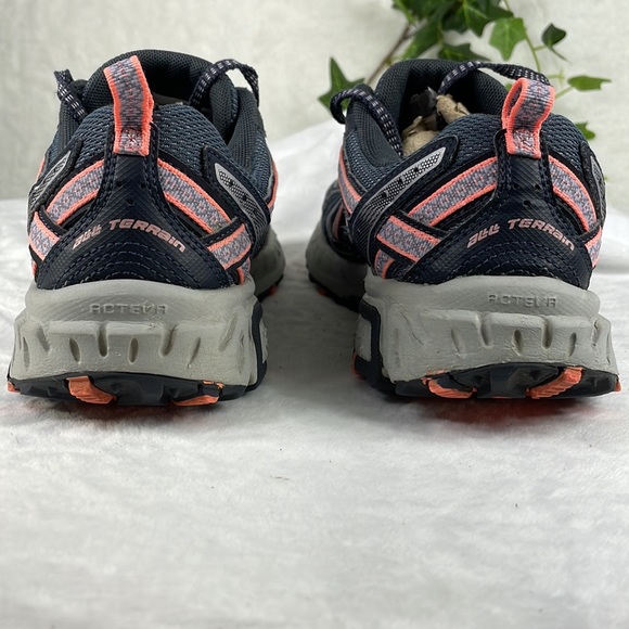 New Balance Thunder 410v5 Trail Running Shoes Size 8.5 Gray / Melon GUC - Picture 7 of 14